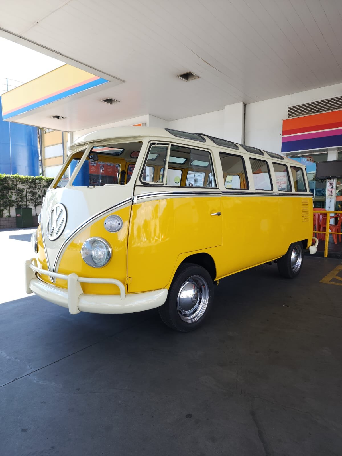 VW T1 split window bus samba replica 1974 — Brazilian Classic Cars